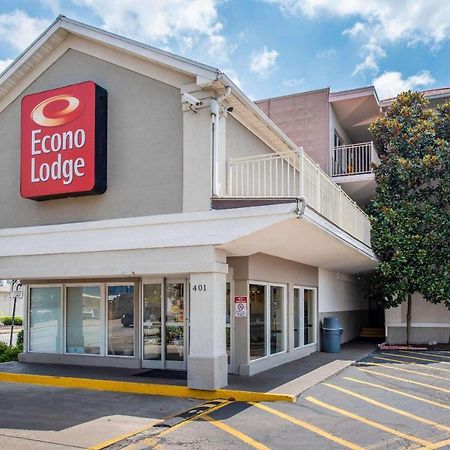 Econo Lodge Downtown Луисвилл Экстерьер фото