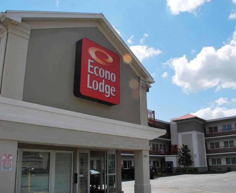 Econo Lodge Downtown Луисвилл Экстерьер фото