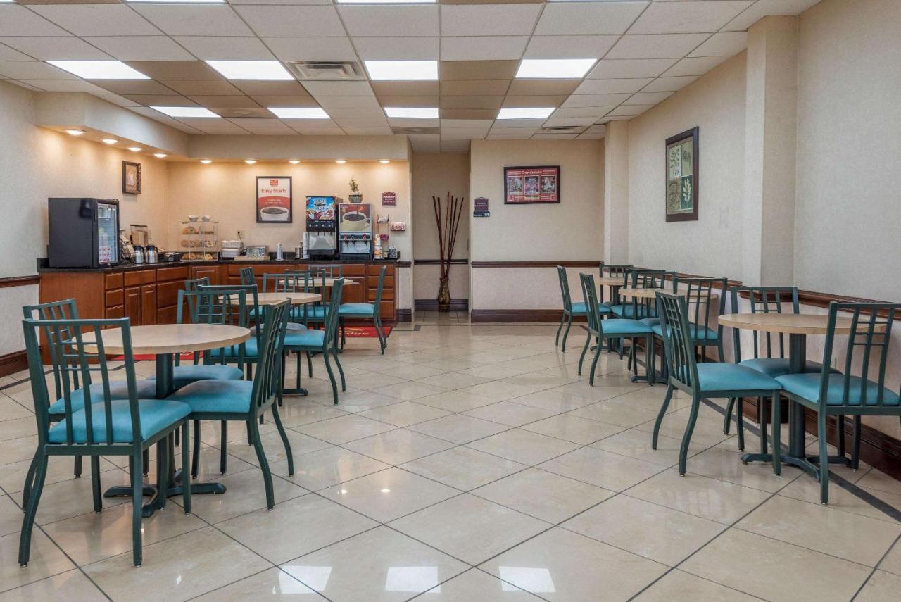 Econo Lodge Downtown Луисвилл Экстерьер фото