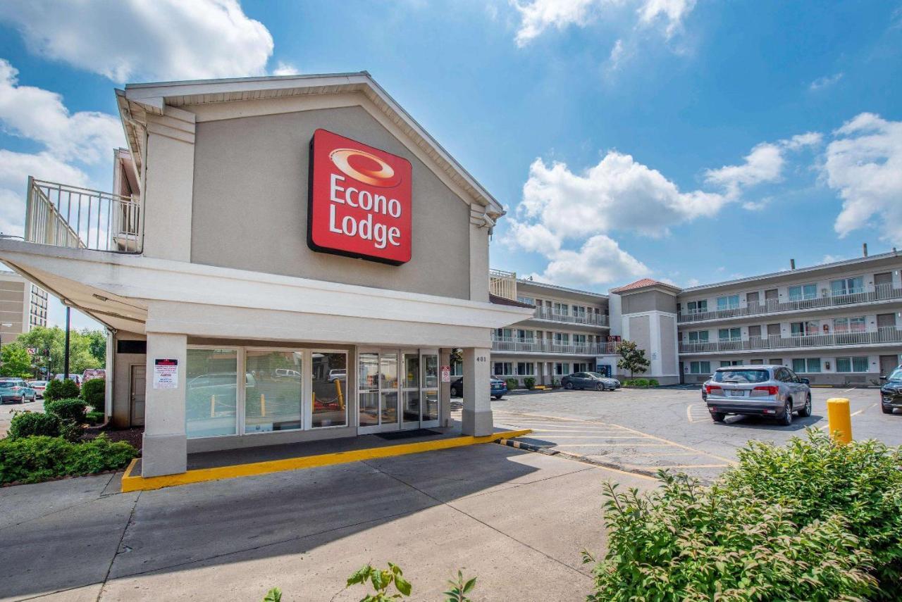Econo Lodge Downtown Луисвилл Экстерьер фото